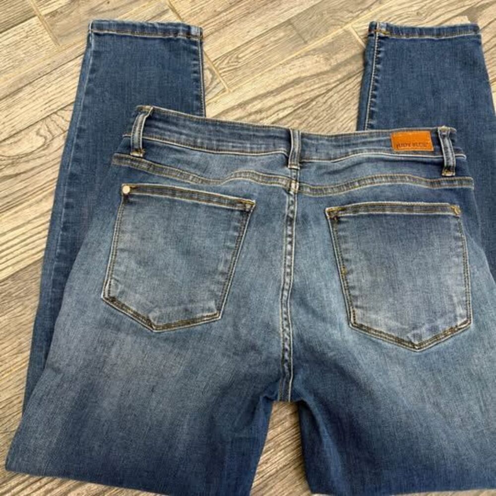 Judy Blue Relaxed Fit Mid-Rise Jeans -Size 11/30